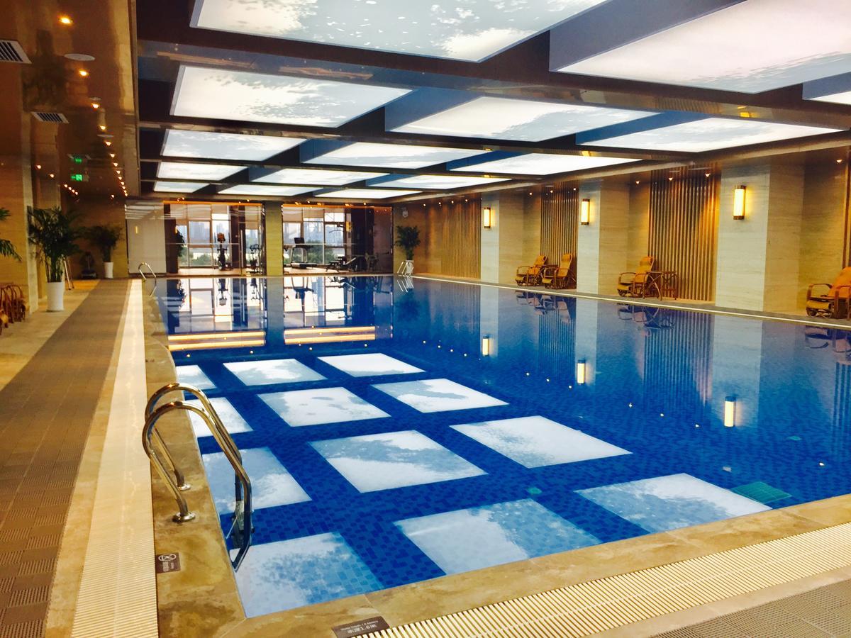Howard Johnson Xiangyu Plaza Linyi Linyi  Exterior foto